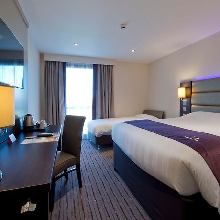 Premier Inn London Tolworth Кінгстон-на-Темзі Екстер'єр фото
