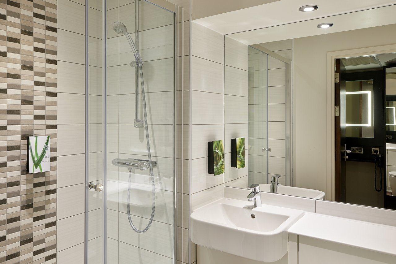 Premier Inn London Tolworth Кінгстон-на-Темзі Екстер'єр фото